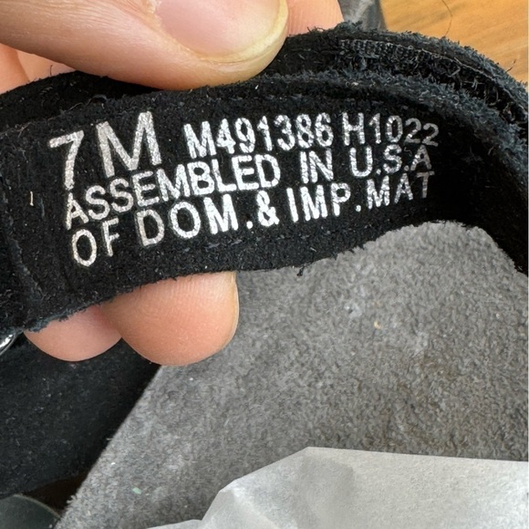 Munro Corine Sandals in black leather suede - Picture 9 of 15